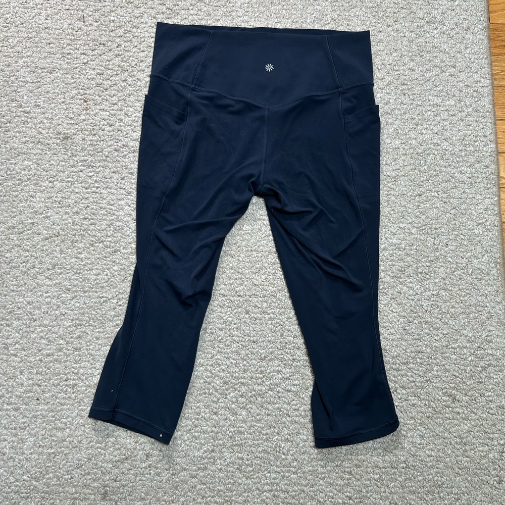 Athleta Salutation Stash Pocket II Capri